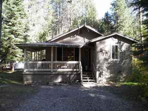 Exterior 4 Pet Friendly, Cozy With Wrap Around Porch