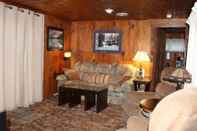 Lobi Dog Friendly Cabin Only Steps to the Lake