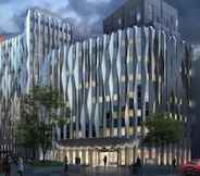 Bangunan 2 Canopy by Hilton London City