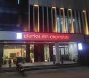 Exterior 2 Clarks Inn Express