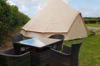 พื้นที่สาธารณะ Campsite - The Ring Pub Glamping Pods