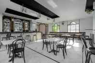 Bar, Cafe and Lounge Ratri Hotel Phuket Old Town