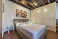 Bedroom Stylish Flat Domus Aurea