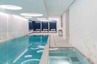 Swimming Pool The Woodward, an Oetker Collection Hotel