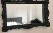 Kamar Tidur 5 Remarkable 4-bed Villa in Bellano