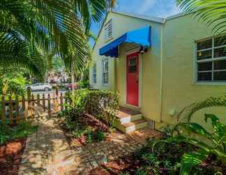 Exterior 2 Key West Cottage, Beach, Shops & Restaurants, Pool, Downtown, The Square, Kravis Center
