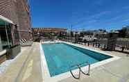 Swimming Pool 7 Hyatt Place Murfreesboro