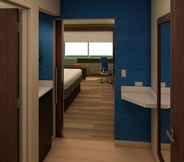 Bedroom 7 Holiday Inn Express & Suites Murphysboro - Carbondale, an IHG Hotel
