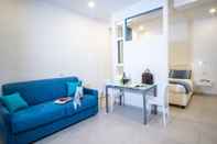 Ruang Umum Style Apartment in Sorrento Centre