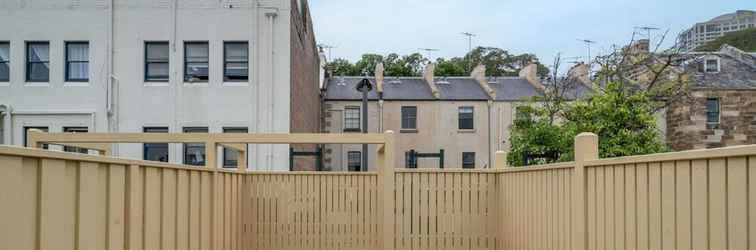 Exterior Harbour View Terrace House In The Heart Of The Rocks