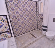 In-room Bathroom 4 Airbetter - Fabulous Stay at Villa Skander Hammamet With Pool