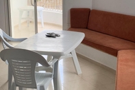 Ruang Umum Airbetter - Beachfront 3 Bedroom Apartment in Kelibia