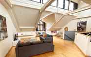 Common Space 3 Oxford Penthouse Suite