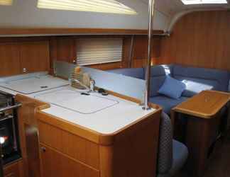 Bedroom 2 Sailing Yacht by Owner, Holidays to Greek Islands