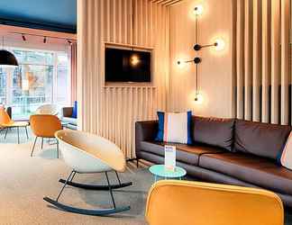 Lobby 2 B&B Hotel Stuttgart-Neckarhafen