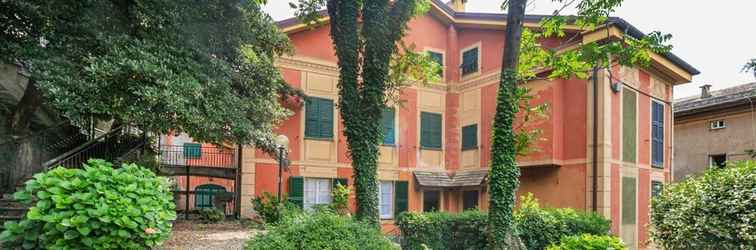 Exterior Camogli Bright Apartment with Parking