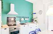 Kamar Tidur 3 Chiavari Colorful Flat with Garage