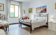 Bedroom 2 Railway Station Huge & Luminous Apartment x8