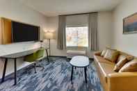 พื้นที่สาธารณะ Fairfield Inn & Suites by Marriott Dallas Love Field