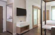 Bedroom 4 SpringHill Suites by Marriott Orlando Lake Nona