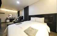 Kamar Tidur 7 The City Hotel