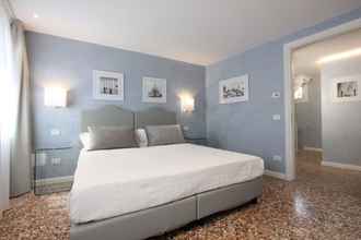 Bedroom 4 La Dimora di Sant'Andrea Canal View Lo Squero