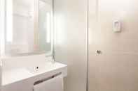 Phòng tắm bên trong B&B Hotel Champigny-sur-Marne