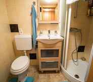 In-room Bathroom 5 Apartments Zvoh, Krvavec, Ski-in, Ski-out