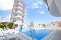 Swimming Pool Truva Apart Hotel