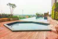 Swimming Pool Fully Furnished with Comfortable Design 2BR Apartment Springwood Residence