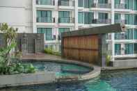 Hồ bơi Cozy with Minimalist Style Studio Apartment Nine Residence