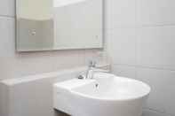 In-room Bathroom Best and Sweet Homey Studio Bintaro Icon Apartment