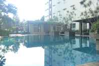 Swimming Pool Chic and Cozy 2BR Apartment at Pinewood Jatinangor near JATOS
