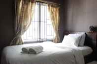 Bilik Tidur Chic and Cozy 2BR Apartment at Pinewood Jatinangor near JATOS