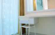 Bedroom 5 Comfy with Modern Style 1BR Grand Kamala Lagoon Apartment
