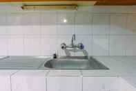 Toilet Kamar Very Spacious 3BR High Floor Taman Beverly Apartment