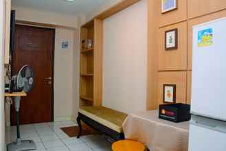 Kamar Tidur 4 Cozy Living with Modern Design 1BR Kebagusan City Apartment