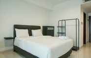 Kamar Tidur 2 Elegant Studio at West Vista Apartment with City View