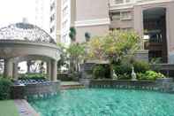 Kolam Renang Comfy 1BR Queen Bed Ancol Marina Apartment near Dufan