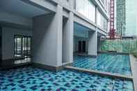 Kolam Renang Beautiful and Comfy 2BR Apartment at Royal Olive Residence