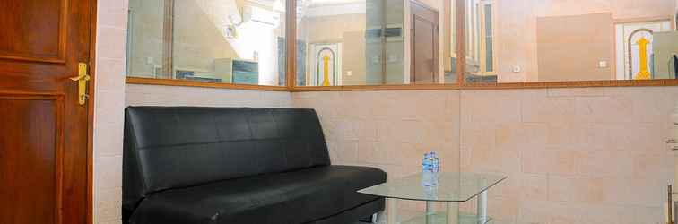 Lobby Relax and Cozy 1BR Mediterania Gajah Mada Apartment