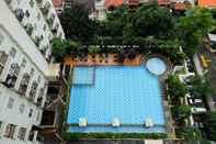 Kolam Renang Strategic Place with Cozy Place Apartment @ Studio Signature Park Tebet