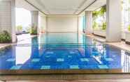 Kolam Renang 2 Elegant and Relaxing Studio Apartment H Residence