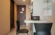 Kamar Tidur 7 Elegant and Relaxing Studio Apartment H Residence