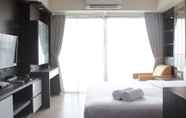 Kamar Tidur 5 Modern Chic Studio Apartment at Tamansari La Grande near BIP