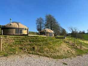 Bên ngoài 4 Looe Yurts