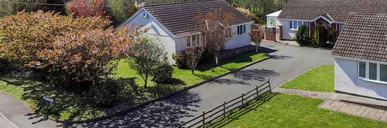 Exterior 3 Bedroom Bungalow Moelfre- Private Garden,parking