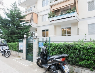 Exterior 2 Spacious & Airy 1 Bedroom Apartment near HELEXPO