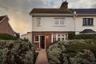 Exterior Littlefields - Stylish Modern Cottage With Large Garden Close to Beach