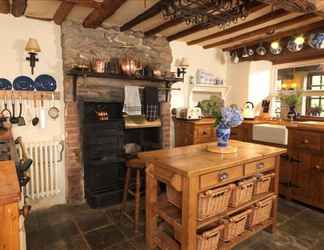 Lobby 2 Summerhill Cottage Windermere The Lake District